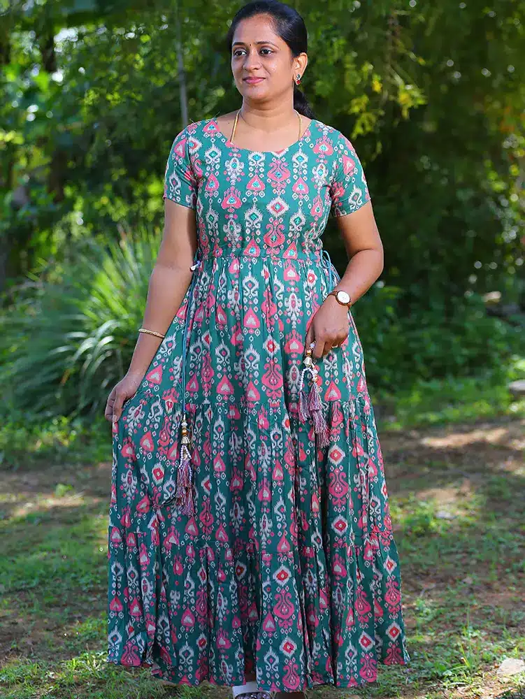 Printed muslin silk top with beautiful yoke - Image 2