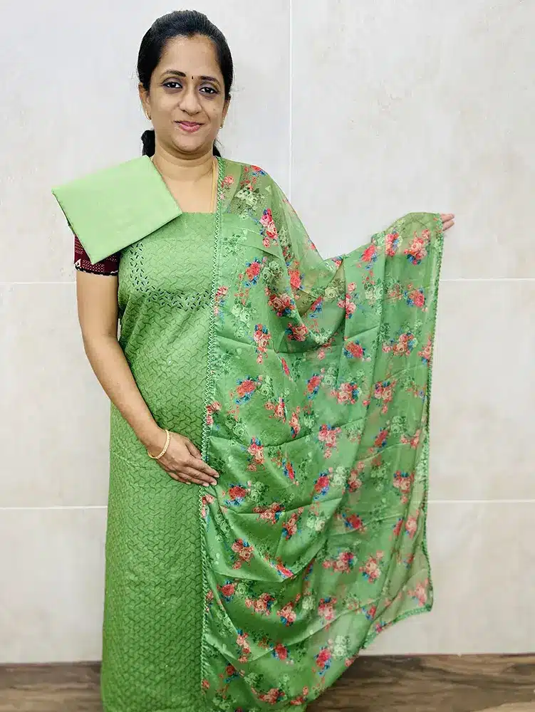 (Parrot green) Acoba cotton top paired with a organza dupatta and cotton silk bottom