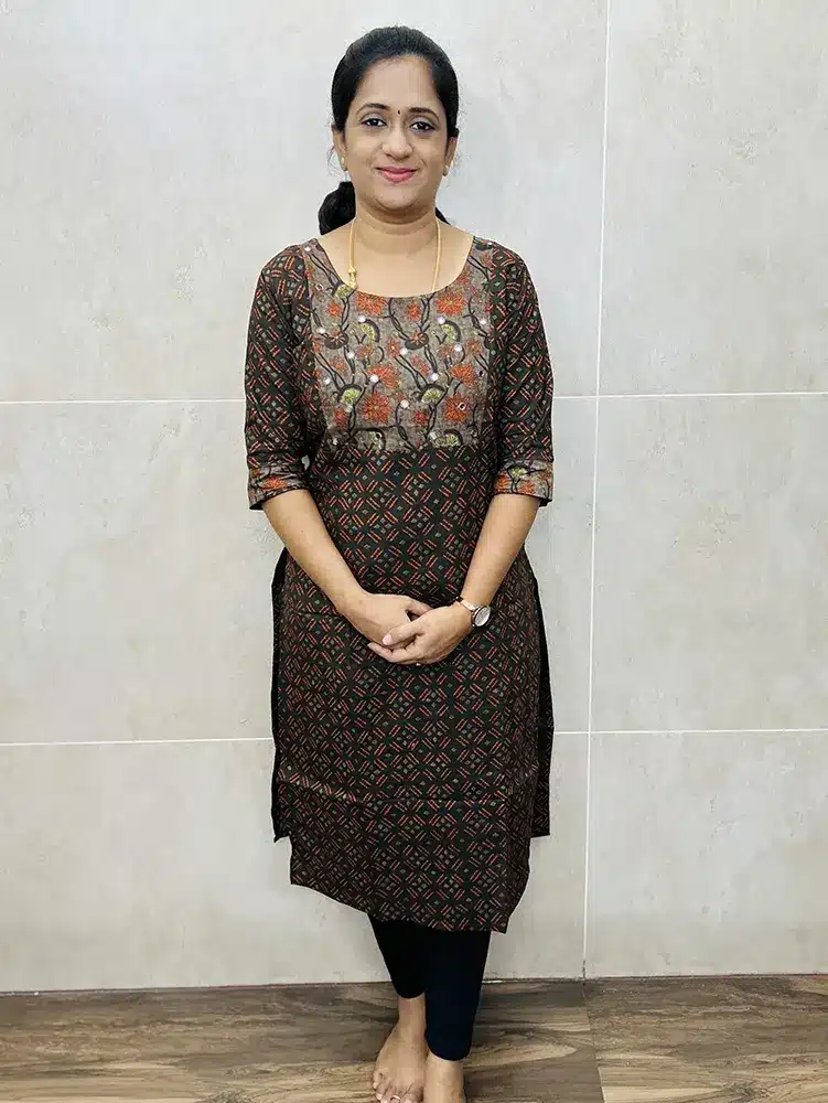 Handblock printed Jaipur cotton kurti with mirror worked yoke (Straight Cut Pattern)