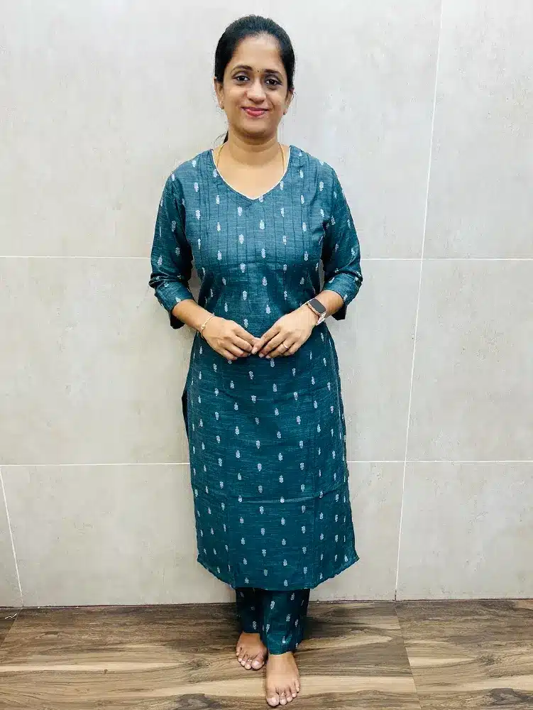 Pure cotton top with allover thread weavings paired with pure cotton bottom (straight cut)