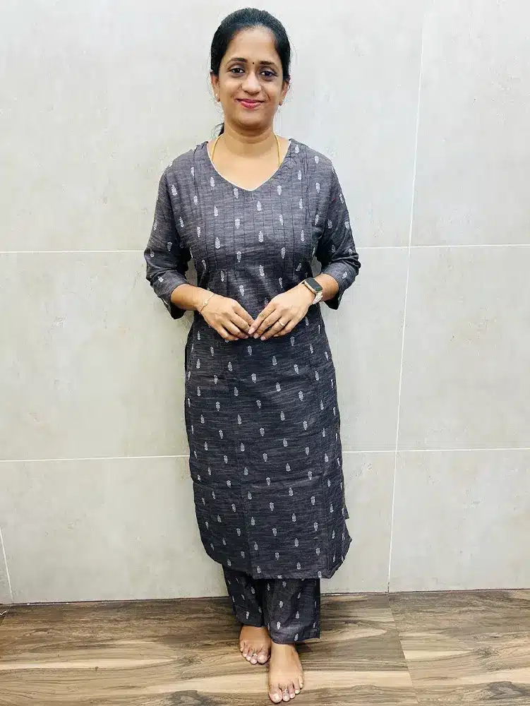 Pure cotton top with allover thread weavings paired with pure cotton bottom (straight cut)