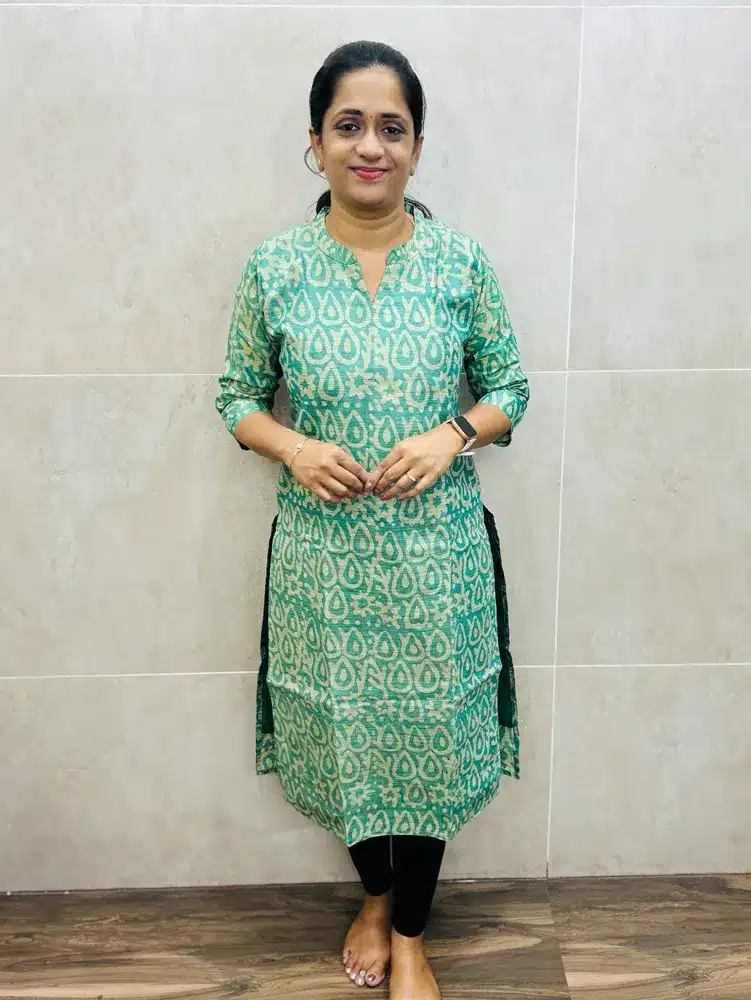 Batik printed semi tussar top with cotton lining(straight cut)