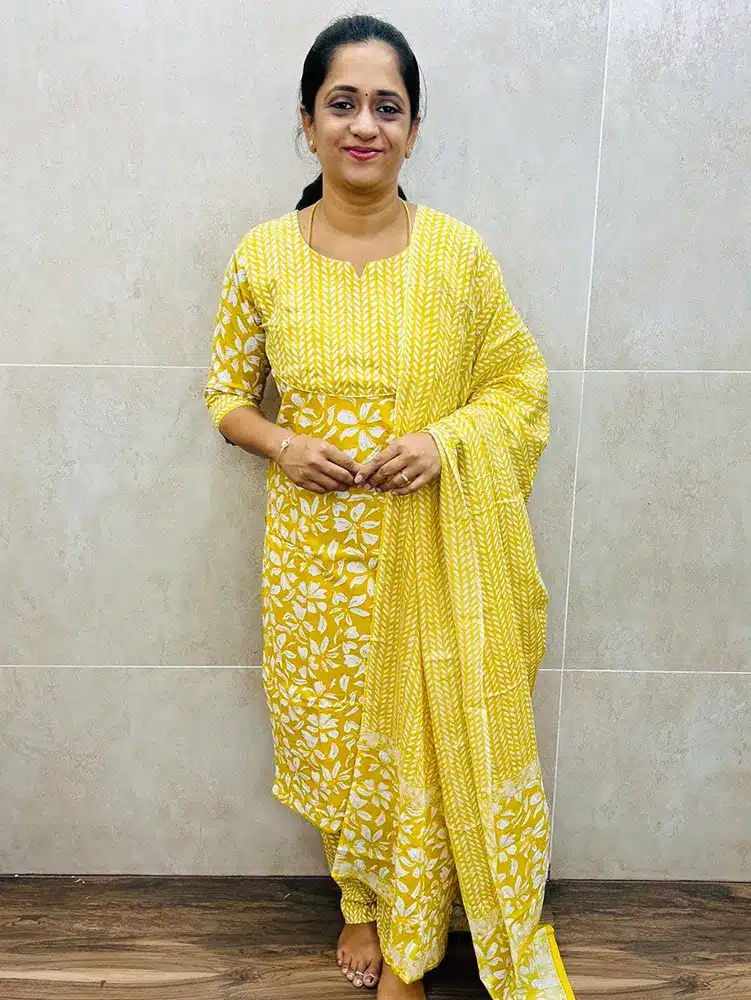 (Top and dupatta only)Printed Jaipur cotton top (cotton lining) paired with printed cotton dupatta and cotton bottom