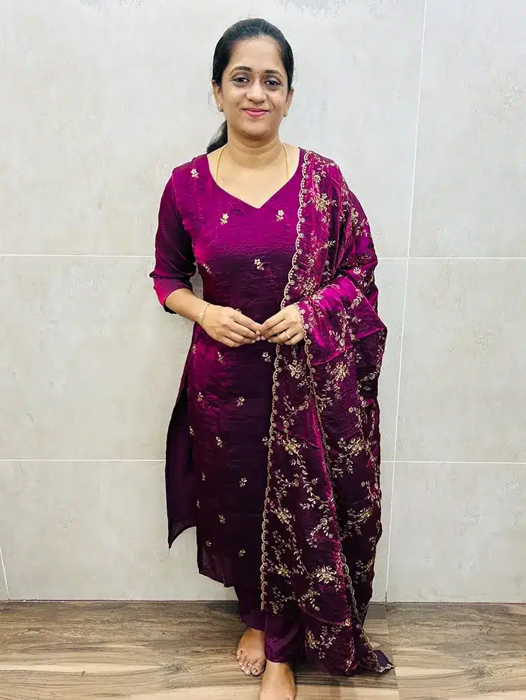 (Majenta)Premium soft Georgette organza top (full crepe lining) with all over embroidered buttas paired with embroidered soft Georgette organza dupatta and silk cotton (straight cut)