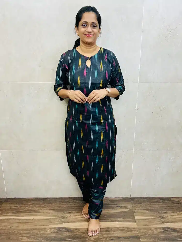 Ikkat cotton top(cotton lining)paired with ikkat cotton bottom(semi palazzo)