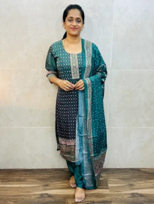 Printed soft musiln silk top (cotton lining) paired with muslin silk dupatta and silk bottom (free size)