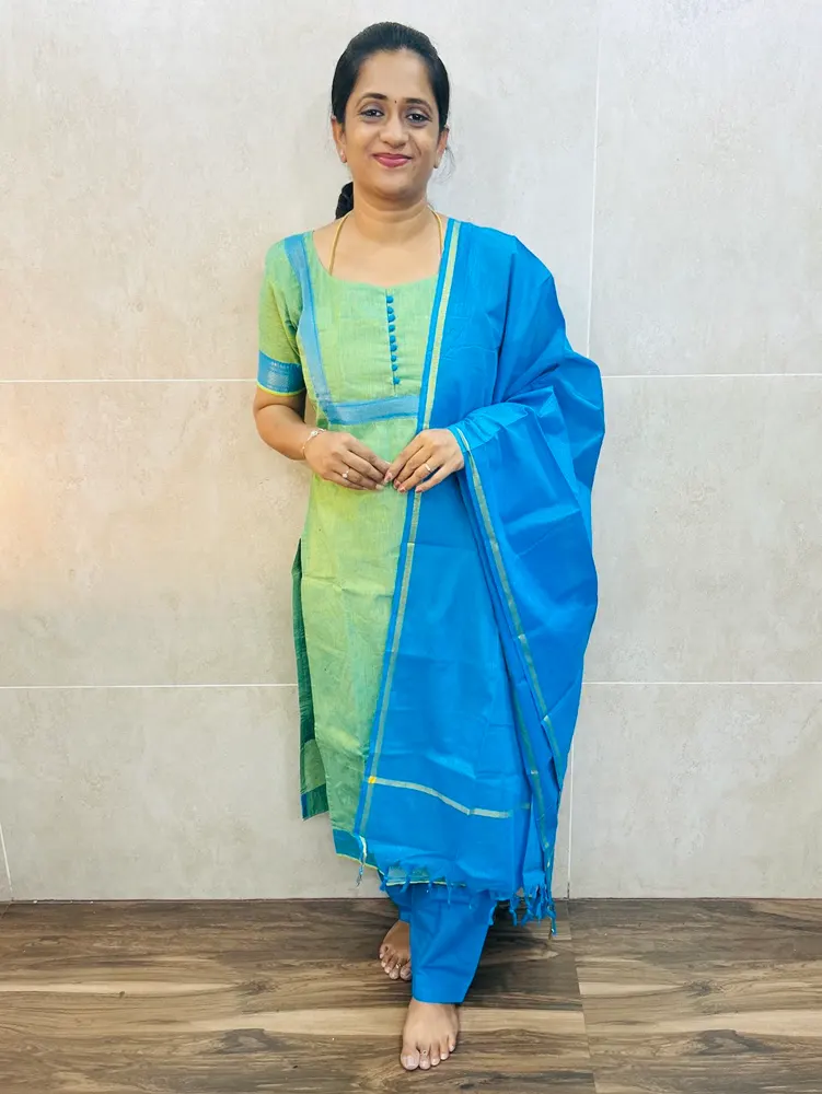 Mangalagiri cotton top (cotton lining) paired with cotton dupatta and cotton bottom