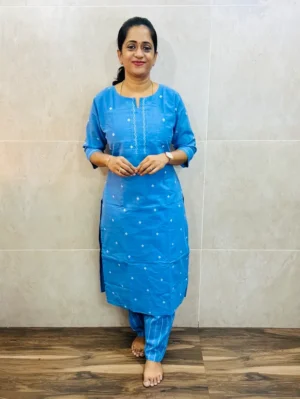 Pure handloom cotton top(cotton lining) with allover thread buttas paired with handloom cotton bottom(free size)