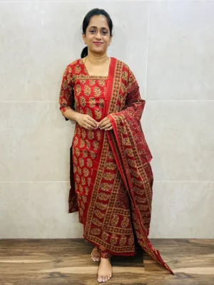 (Red)Printed cotton top(cotton lining) paired with printed cotton dupatta and cotton bottom(straight cut)