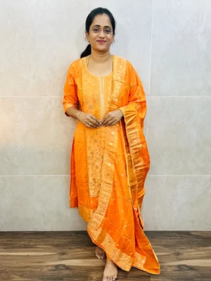 Benaras weaved muslin silk top (cotton lining) paired with muslin silk dupatta and silk bottom (free size)