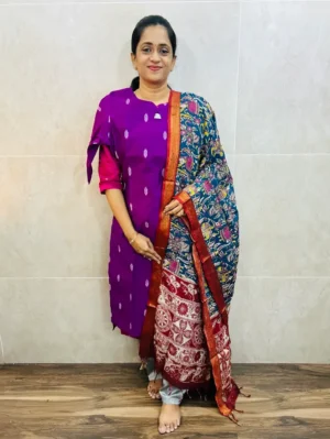 Premium semi raw silk top(cotton lining) paired with chennuri silk kalamkari dupatta and semi raw silk bottom(free size)