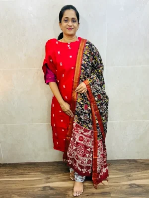 Premium semi raw silk top(cotton lining) paired with chennuri silk kalamkari dupatta and semi raw silk bottom(free size)