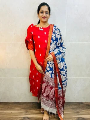 Premium semi raw silk top(cotton lining) paired with chennuri silk kalamkari dupatta