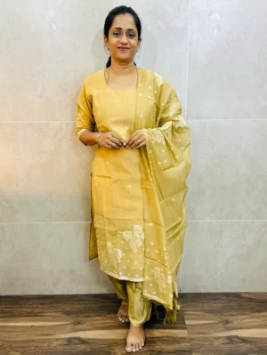 Soft Benarasi silk top (full cotton lining) with exclusive jamdani weaving paired with benarasi soft silk dupatta and silk bottom