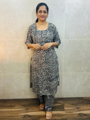 (TOP ONLY)Black-Natural dyed Kalamkari printed cotton top (cotton lining)