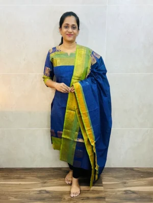 Kanchi cotton top (cotton lining) paired with Kanchi cotton dupatta