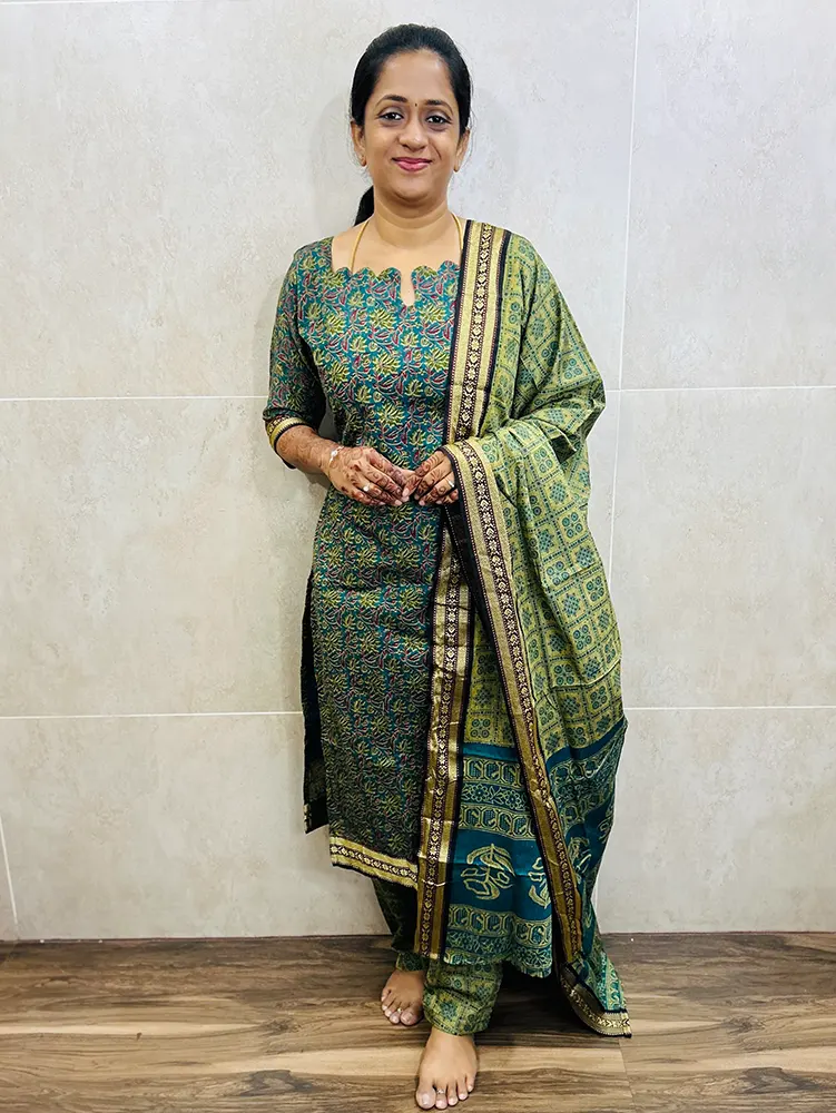 Handblock printed Mangalagiri cotton top (cotton lining) paired with printed Mangalagiri cotton dupatta and cotton bottom (free size)