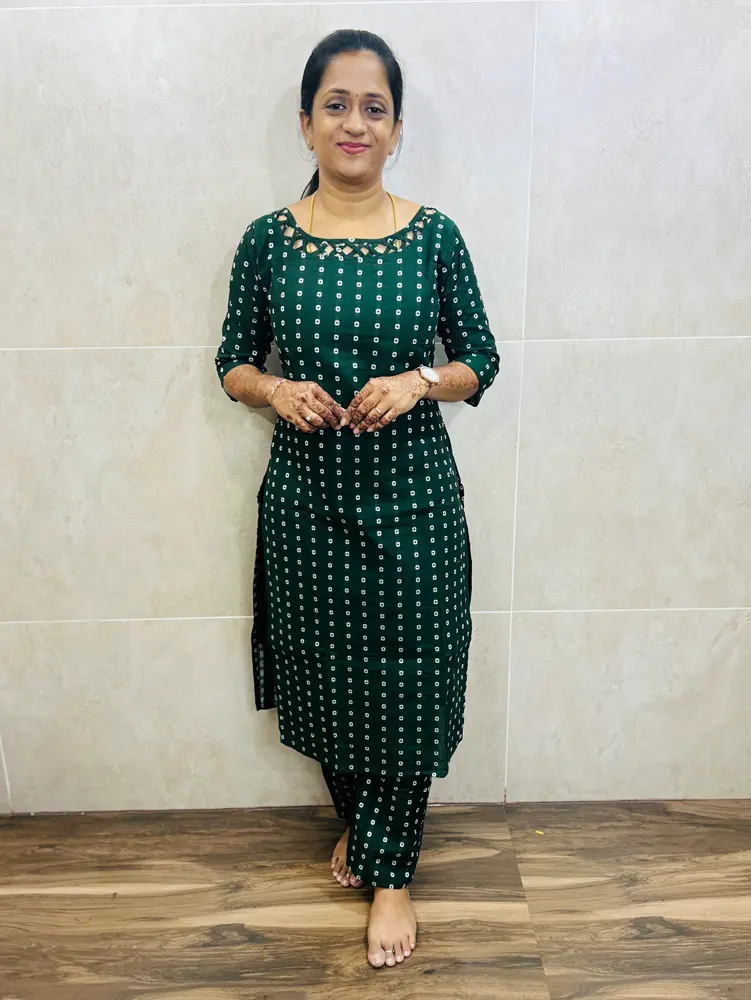 Pure handloom cotton top(cotton lining) with allover thread weavings paired with pure handloom cotton bottom(straight cut)