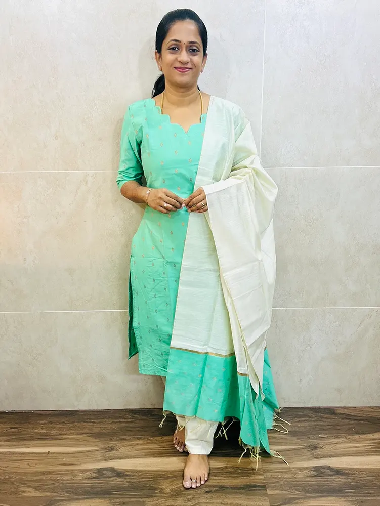 Premium semi raw silk top(cotton lining)with allover weavings pared with semi raw dupatta and semi raw silk bottom(free size)