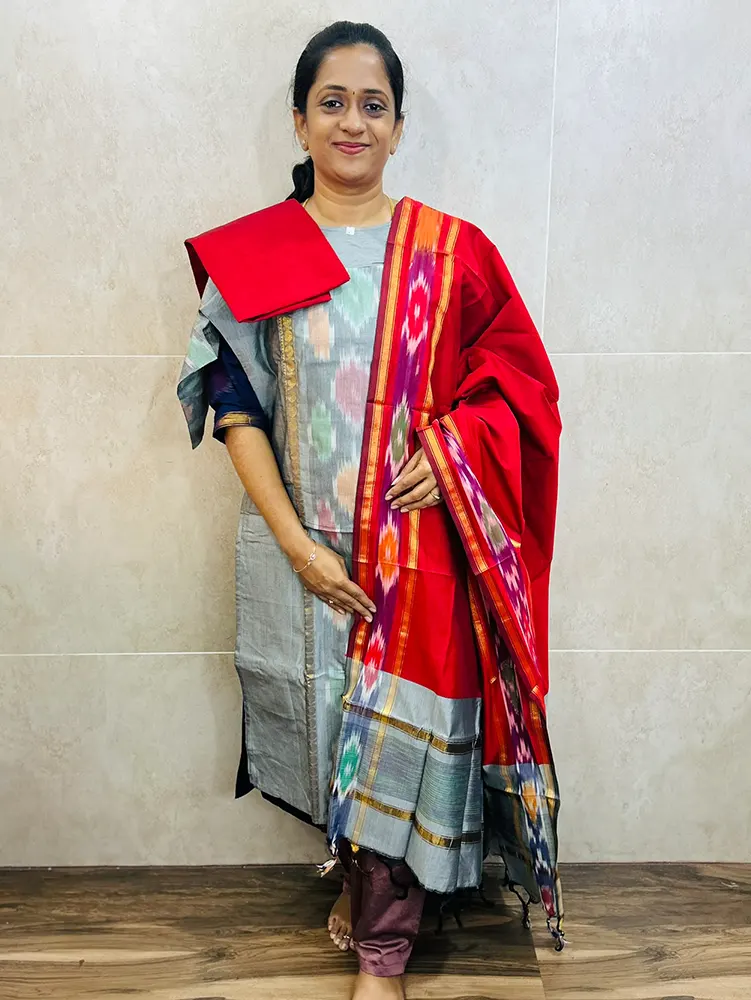 Premium Pochampally handloom silk cotton top (cotton lining) paired with silk cotton dupatta and silk bottom (Free size)