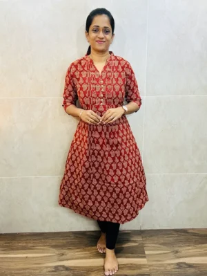 Handblock printed Jaipur cotton top (cotton lining) with pleats and wooden buttons on yoke (Aline pattern)