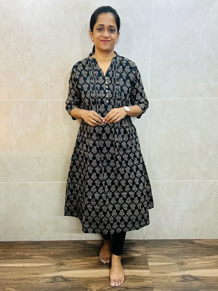 Handblock printed Jaipur cotton top (cotton lining) with pleats and wooden buttons on yoke (Aline pattern)