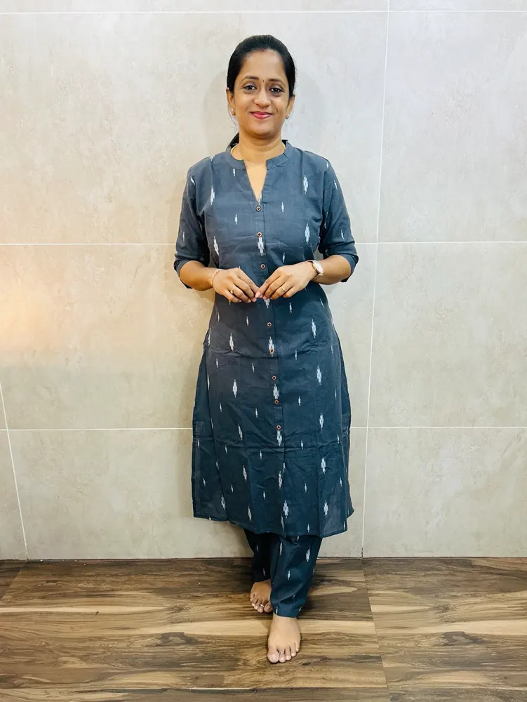 Pure handloom cotton top(cotton lining) paired with pure handloom cotton bottom(free size)