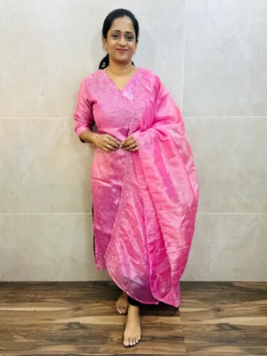 Premium soft crush organza top(crepe lining) with allover embroidery paired with organza dupatta