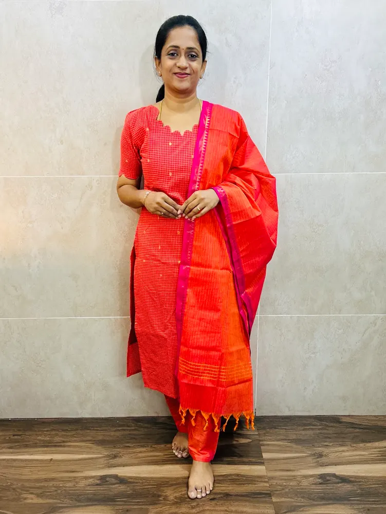 Pure handloom cotton top with allover zari woven buttas paired with cotton dupatta and cotton bottom(free size)