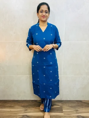 Pure handloom cotton top (cotton lining) with allover thread woven buttas paired with handloom cotton bottom (free size)