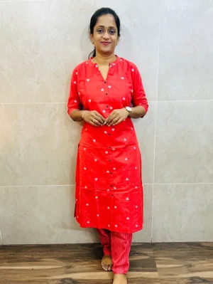 Pure handloom cotton top (cotton lining) with allover thread woven buttas paired with handloom cotton bottom (free size)