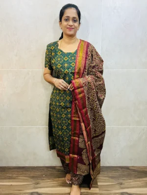 Printed handloom cotton top(cotton lining) paired with printed cotton dupatta and printed cotton bottom(free size)