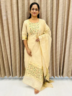 Benarasi silk cotton top (cotton lining) with all over Jamdani weaving paired with benarasi silk cotton dupatta