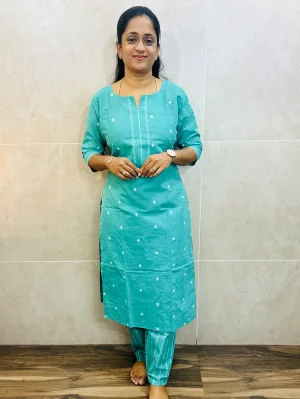 Pure handloom cotton top (cotton lining) with all over weaving paired with Handloom cotton bottom (free size)