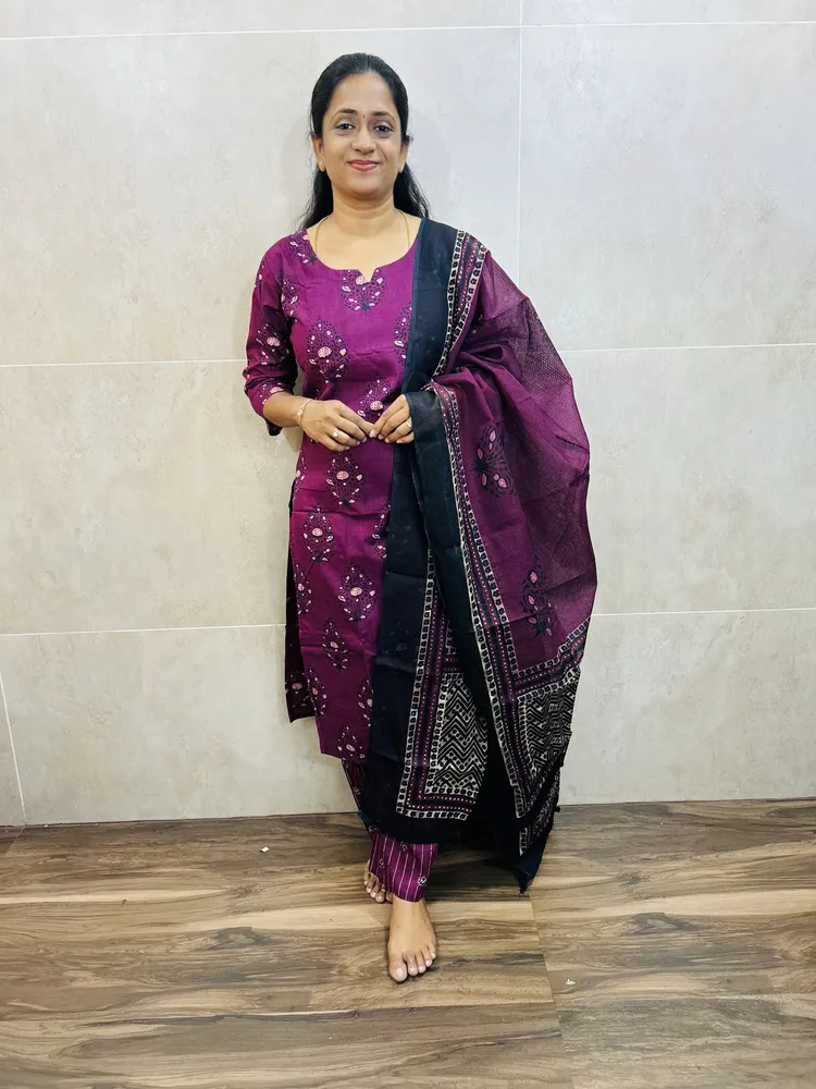 Handblock printed cotton top (cotton lining) paired with cotton dupatta and cotton bottom (straight cut)