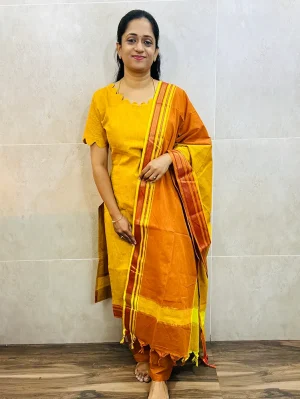 Pure handloom cotton top (cotton lining) paired with cotton dupatta and cotton bottom (free size)