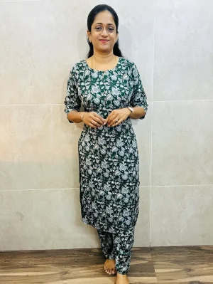 Printed crepe top (crepe lining) paired with printed crepe bottom (straight cut)