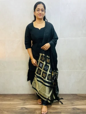 Muslin silk top (cotton lining) paired with thread weaved muslin silk dupatta and silk Bottom (free size)