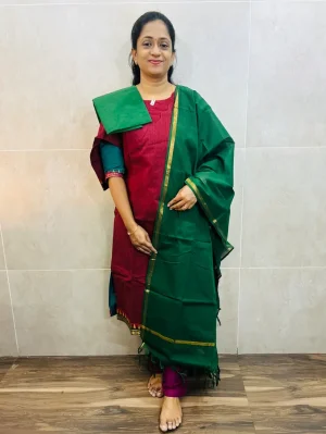Pure handloom cotton top(cotton lining)paired with handloom cotton dupatta and cotton bottom(free size)