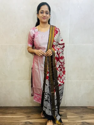 Handloom Mangalagiri silk top (cotton lining) paired with printed Kalamkari silk dupatta