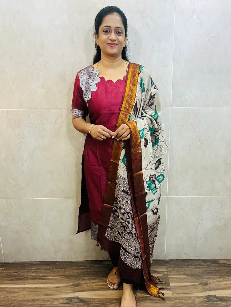 Handloom Mangalagiri silk top (cotton lining) paired with printed Kalamkari silk dupatta