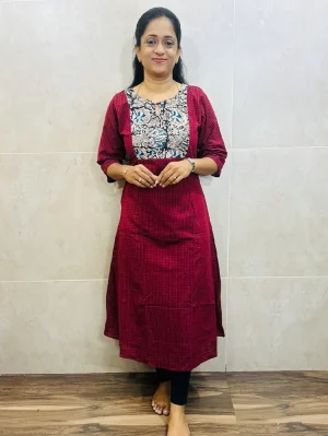 Handloom cotton top (cotton lining) with Kalamkari patchwork on yoke and 1-side pocket (Aline pattern)