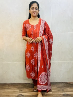 Printed Jaipur cotton top (cotton lining) paired with cotton dupatta and cotton bottom (Free size)