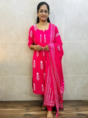 Printed Jaipur cotton top (cotton lining) paired with cotton dupatta and cotton bottom (Free size)