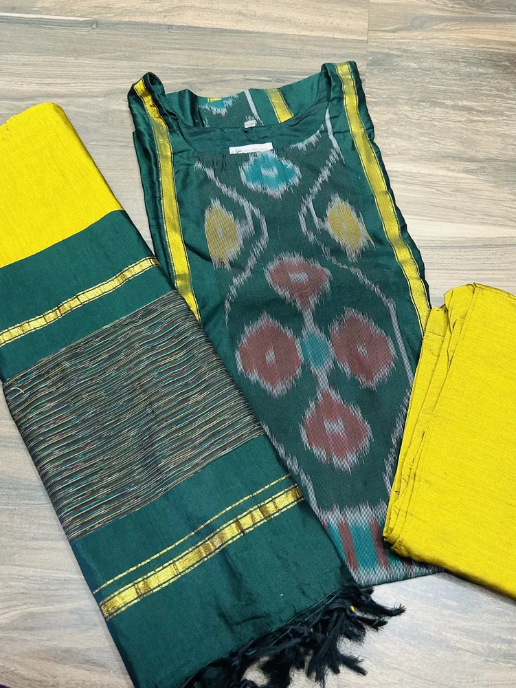 Premium Pochampally handloom silk cotton top (cotton lining) paired with silk cotton dupatta and silk bottom (Free size)