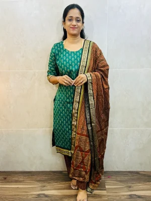 Printed handloom cotton top(cotton lining) paired with printed cotton dupatta and printed cotton bottom(free size)