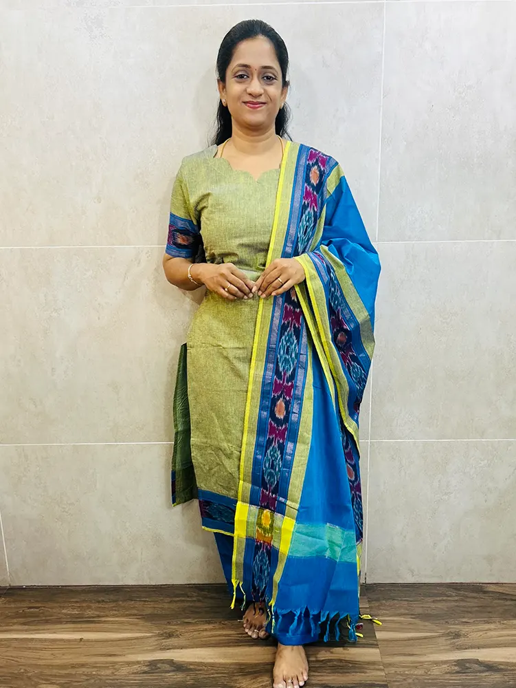 Pochampally handloom pure cotton top (cotton lining) paired with pochampally cotton dupatta and cotton bottom (free size)