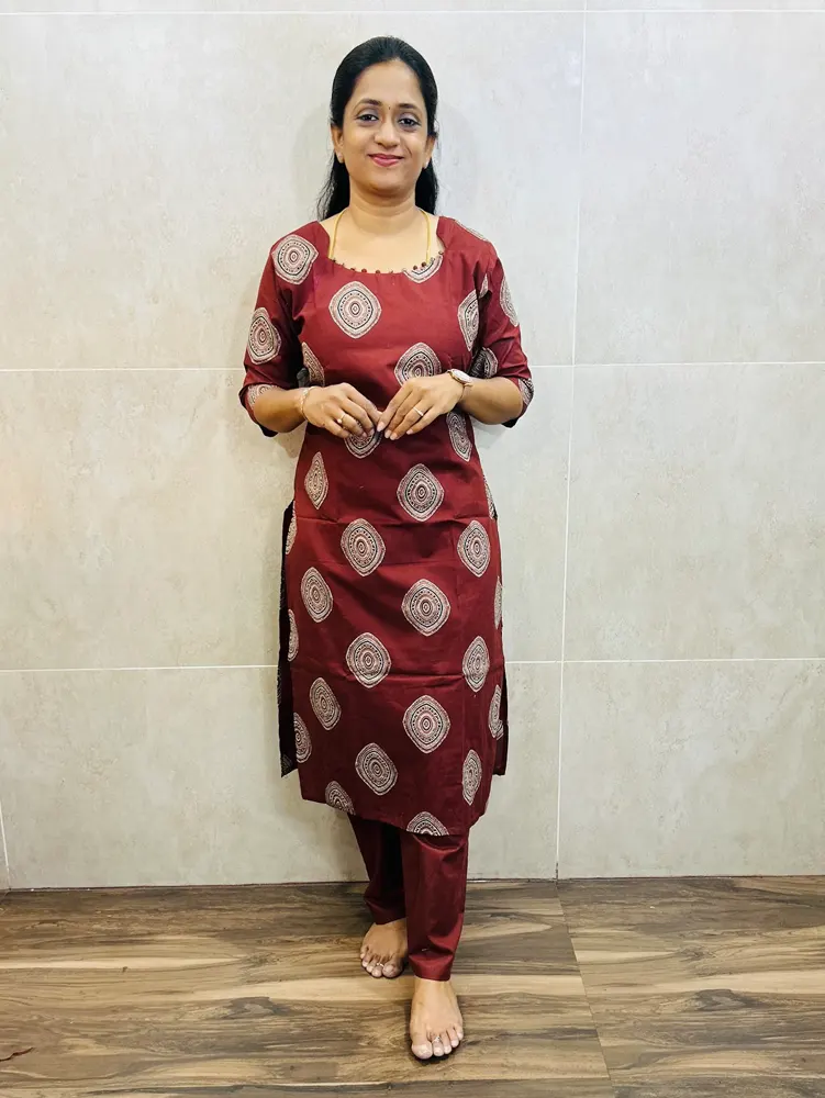 Dabu dyed cotton top (cotton lining) paired with Dabu cotton bottom (free size)