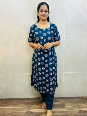 Dabu dyed cotton top (cotton lining) paired with Dabu cotton bottom (free size)