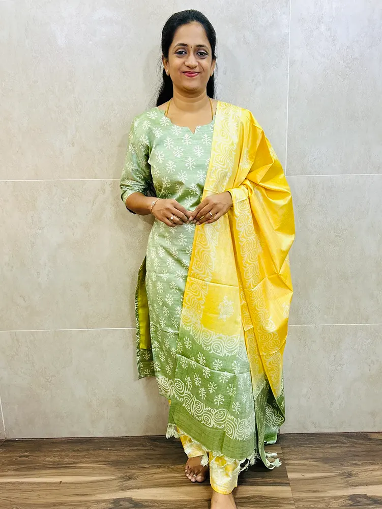 Batik printed Bhagalpur cotton top (cotton lining) paired with Bhagalpur cotton dupatta and Bhagalpur cotton bottom (free size)